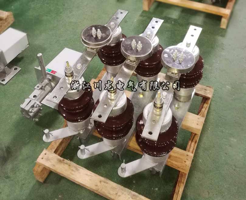 GW4-12系列戶外高壓隔離開關(guān)