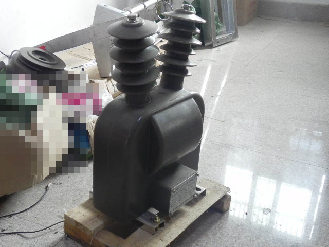 電壓互感器JDZW-10R
