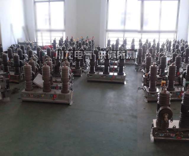 ZW32戶外高壓真空斷路器